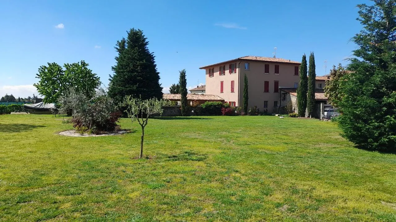 La Corte B&B Passirano Bed & Breakfast